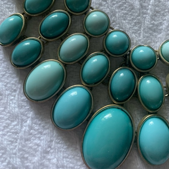 Francesca’s Turquoise Statement Necklace! - Picture 2 of 5